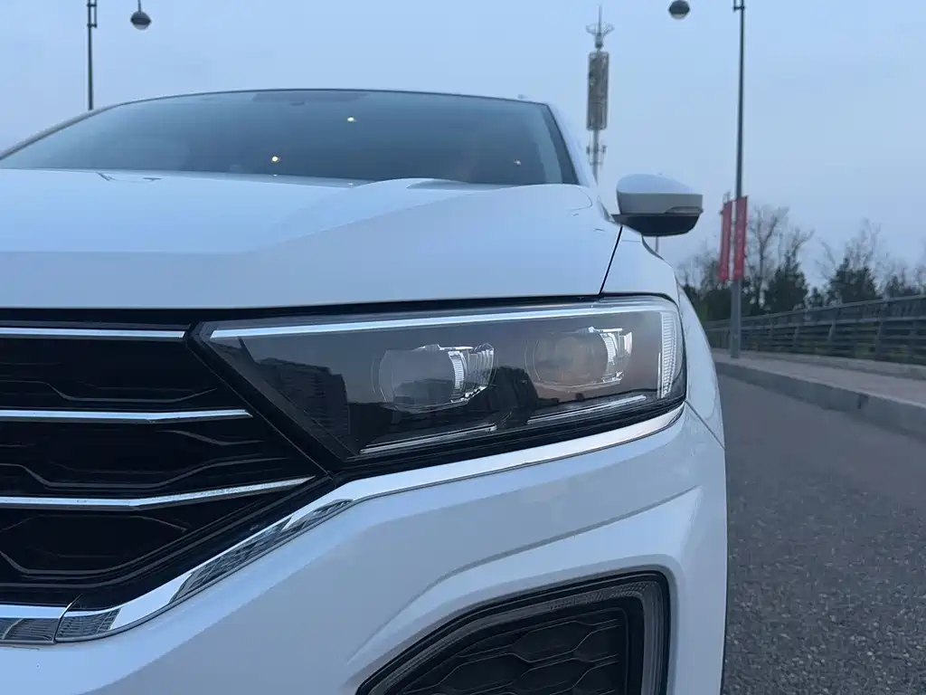 Volkswagen T-Roc 2019 — фото 25