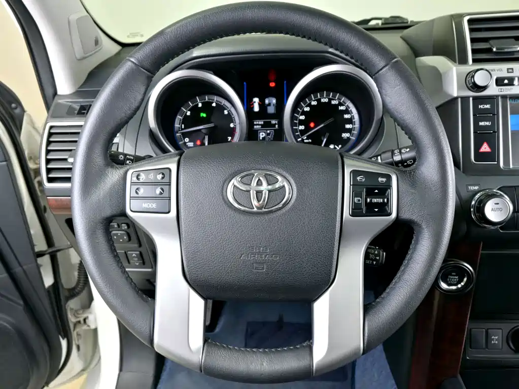 Toyota Prado 2016 — фото 14