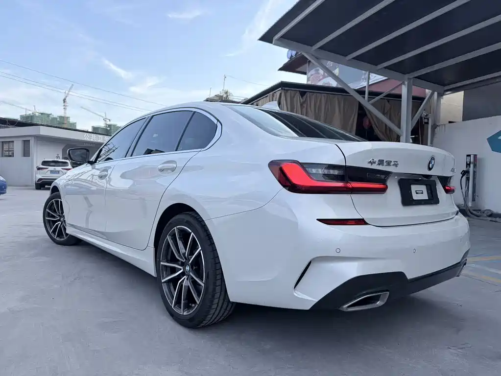 BMW 3 Series 2022