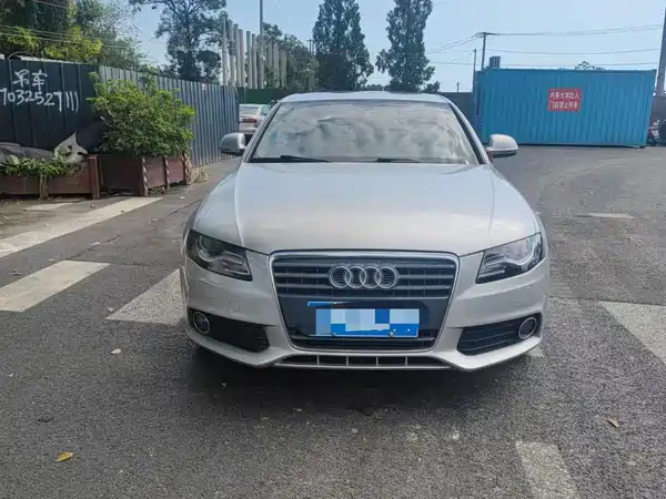 Audi A4L 2011