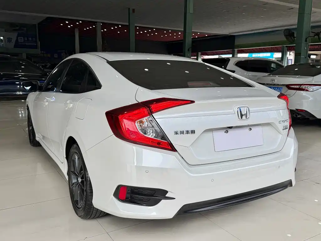 Honda Civic 2021 — фото 15