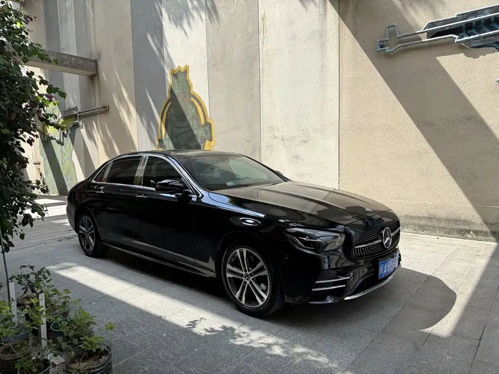 Mercedes-Benz E-Class 2023