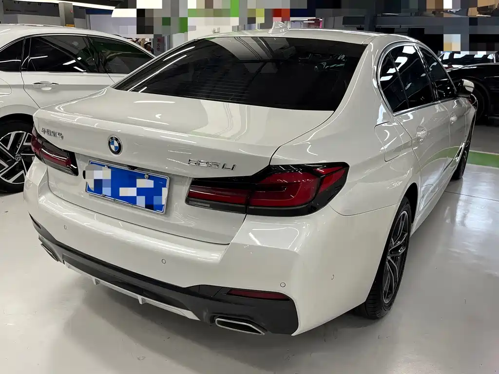 BMW 5 Series 2021