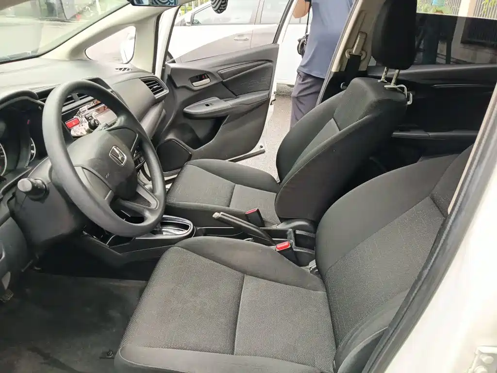 Honda Fit 2018 — фото 8