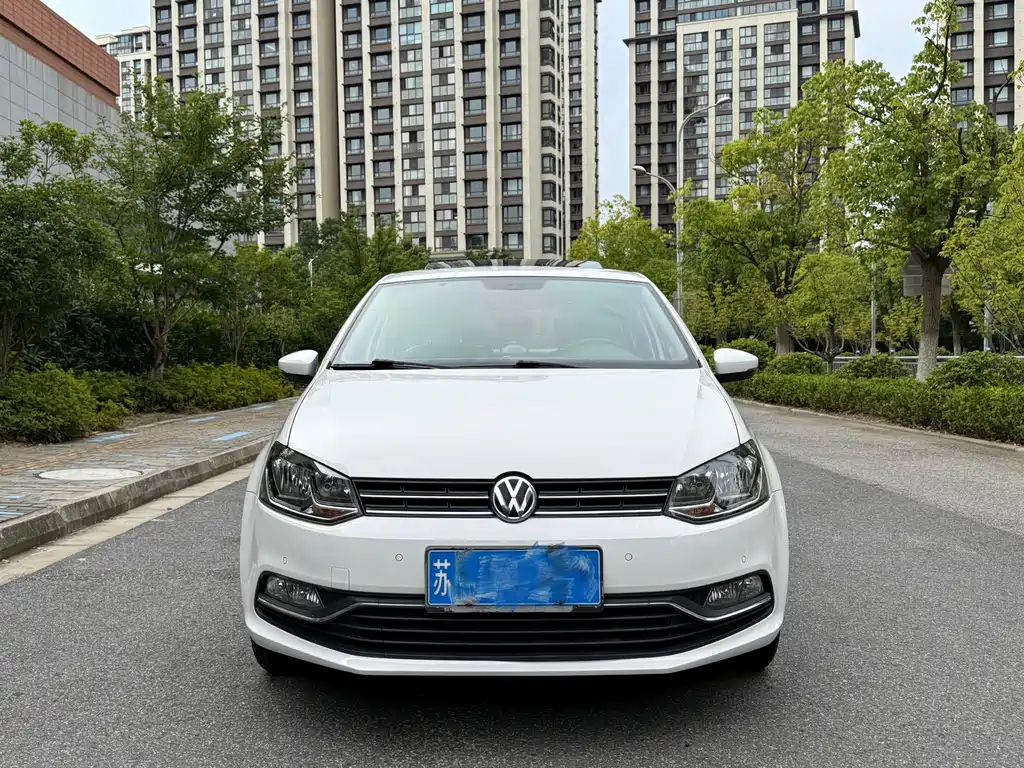 Volkswagen Polo 2015
