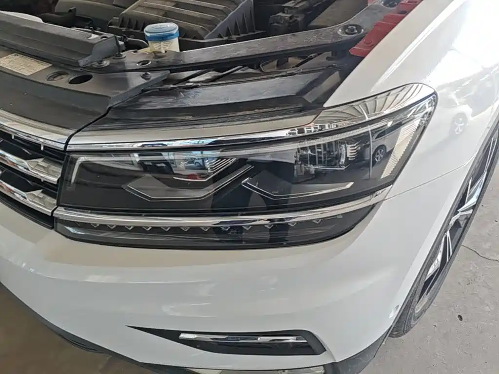 Volkswagen Tiguan L 2017 — фото 24