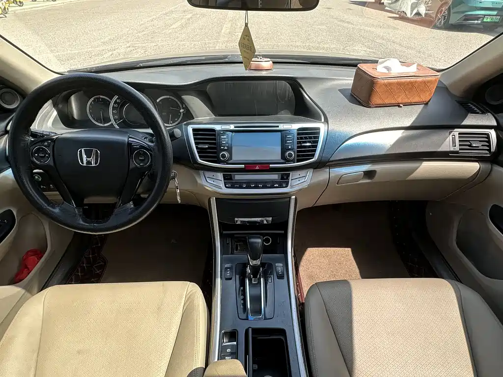 Honda Accord 2014 — фото 6