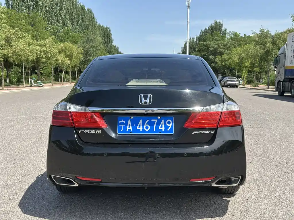 Honda Accord 2014 — фото 8