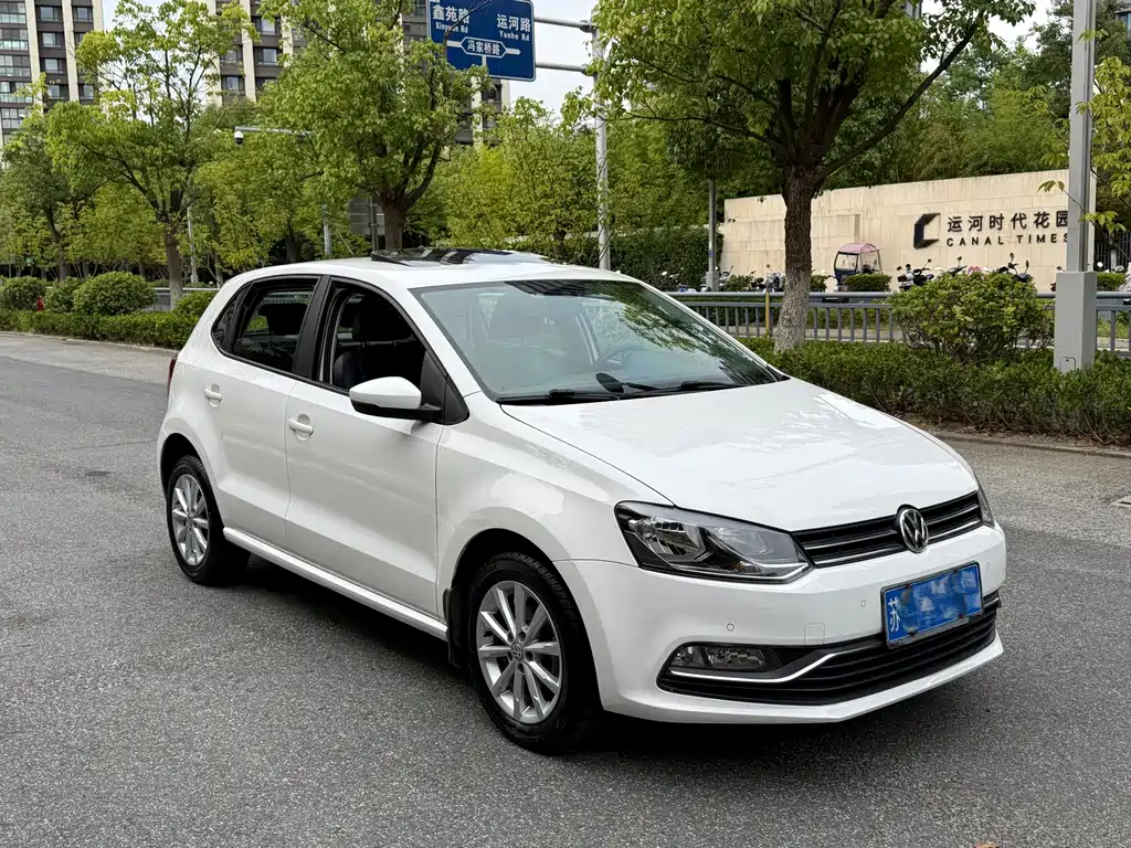 Volkswagen Polo 2015