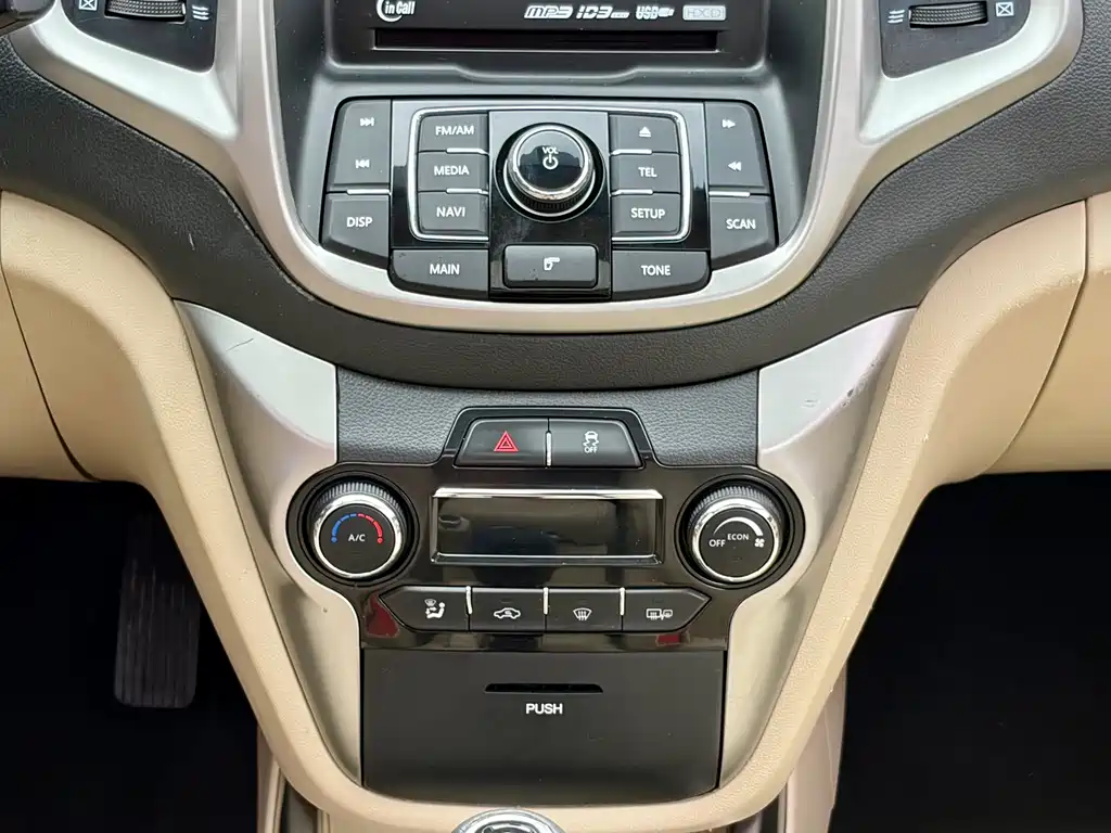 Changan Eado 2016 — фото 31