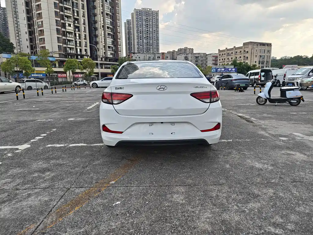 Hyundai Joyful 2017