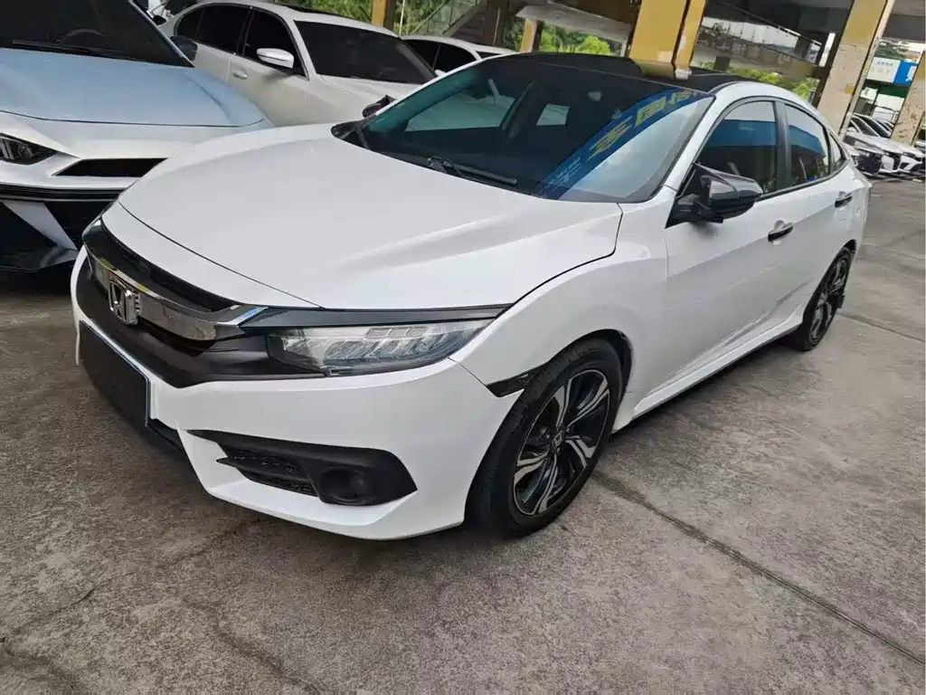 Honda Civic 2019 — фото 1