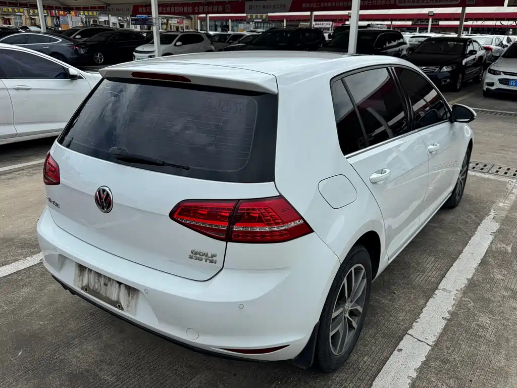 Volkswagen Golf 2016