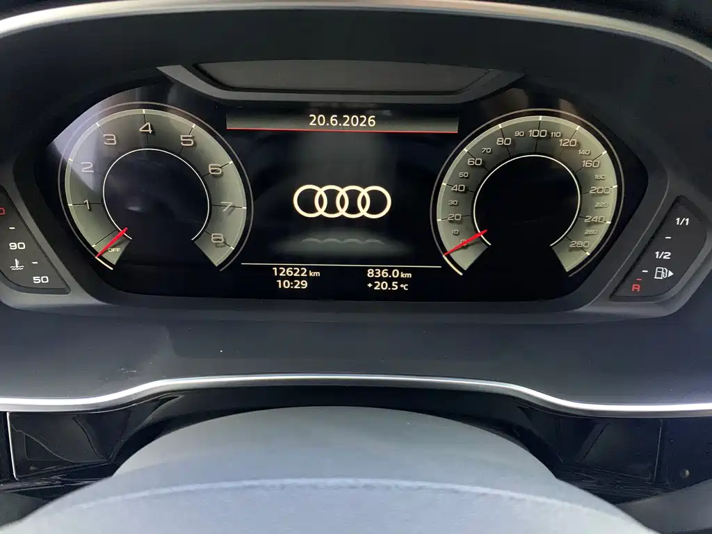 Audi Q3 2023 — фото 8