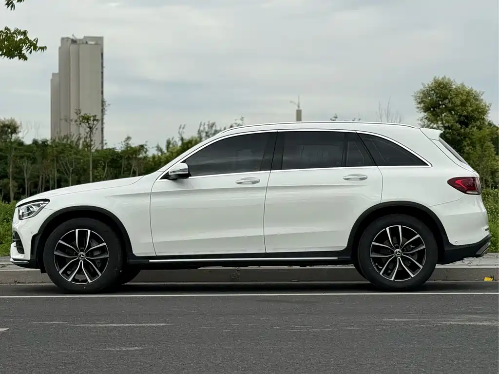 Mercedes-Benz GLC 2021