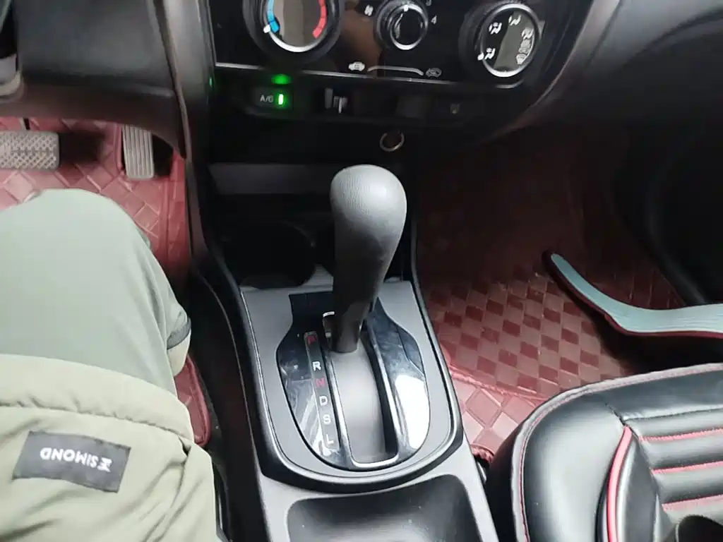 Honda City 2018 — фото 10