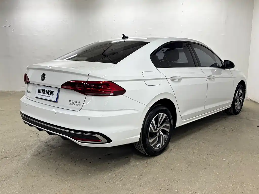 Volkswagen Bora 2023