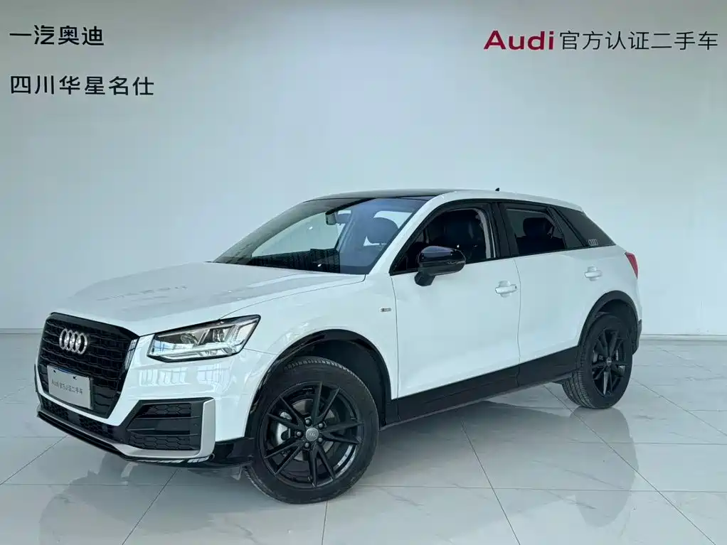 Audi Q2L 2021 — фото 1