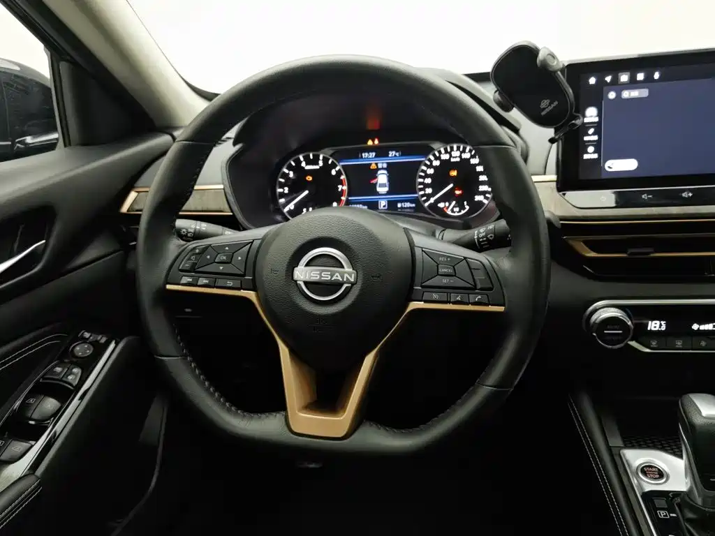 Nissan Teana 2024 — фото 11