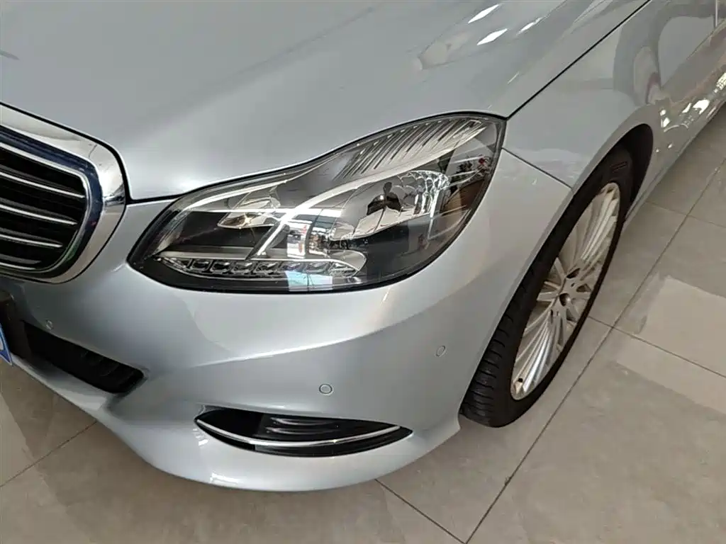 Mercedes-Benz E-Class 2015 — фото 24