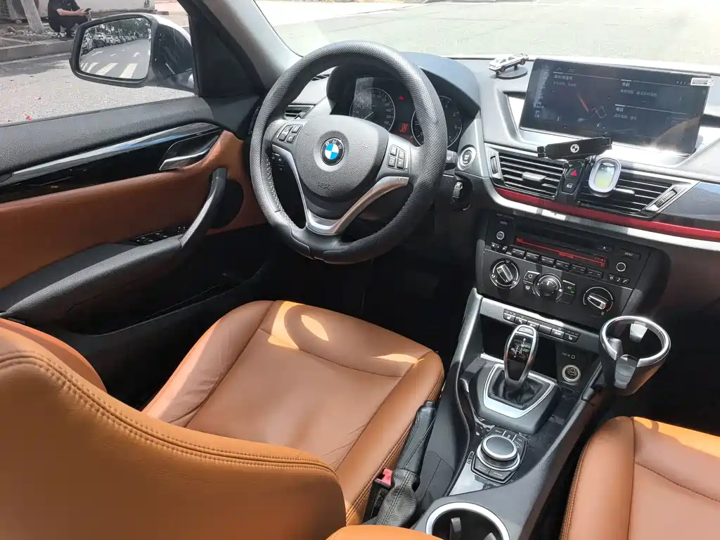 BMW X1 2016 — фото 14