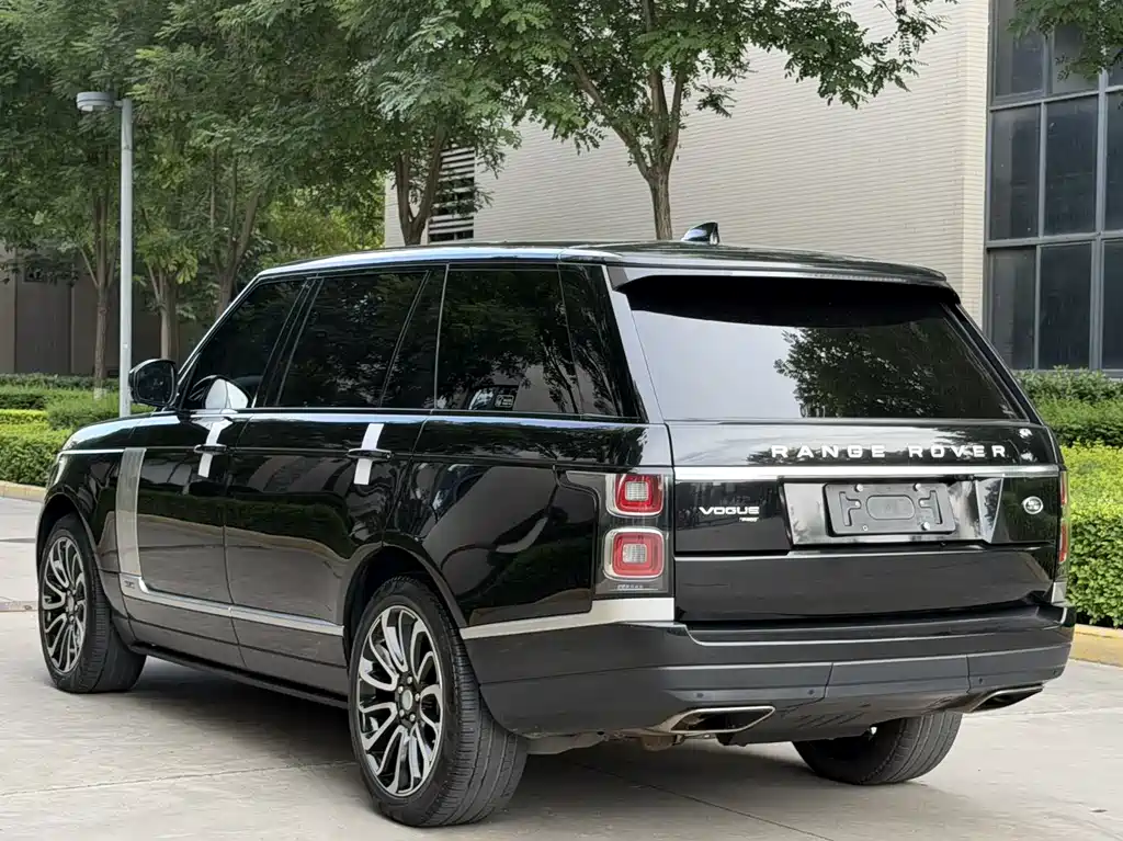 Land Rover Range Rover 2020 — фото 22