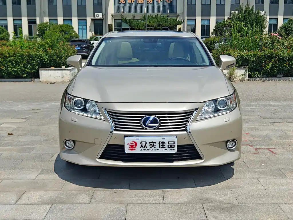 Lexus ES 2015 — фото 2