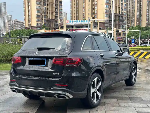 Mercedes-Benz GLC 2023