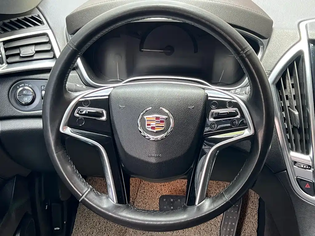 Cadillac SRX 2015 — фото 5