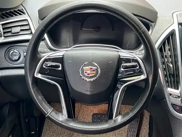 Cadillac SRX 2014