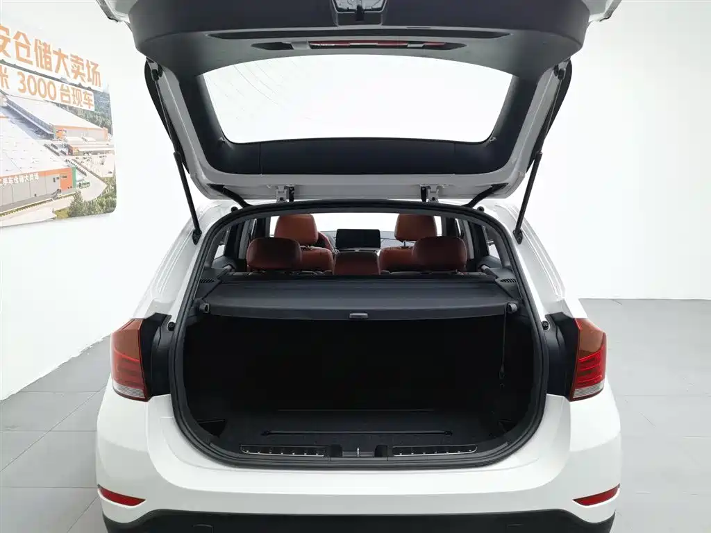 BMW X1 2015 — фото 16