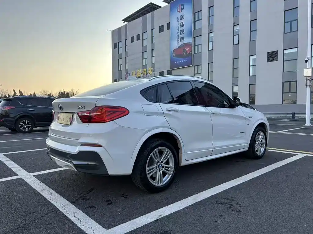 BMW X4 2016 — фото 15
