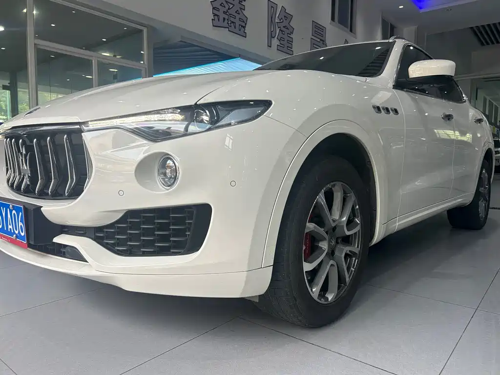Maserati Levante 2017 — фото 2