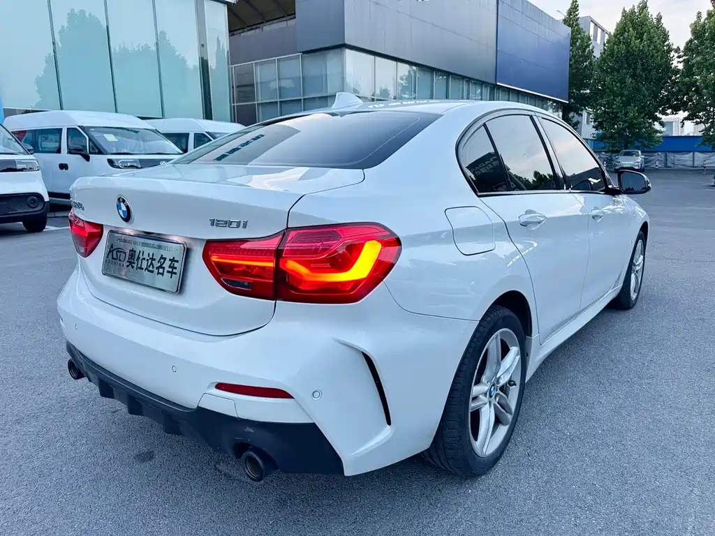 BMW 1 Series 2022