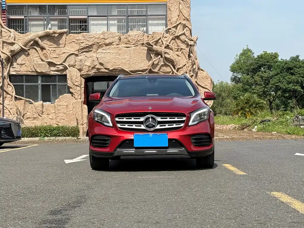 Mercedes-Benz GLA 2019