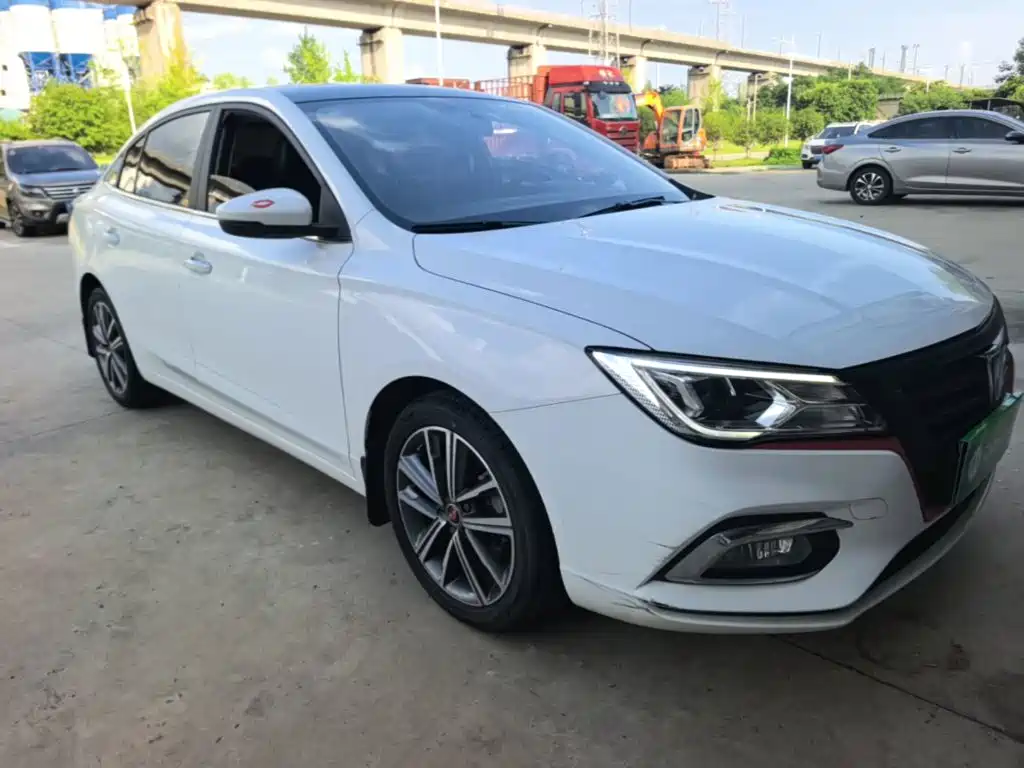 Roewe i5 2019