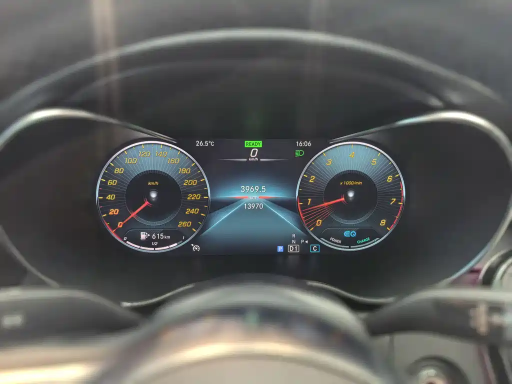 Mercedes-Benz C-Class 2023