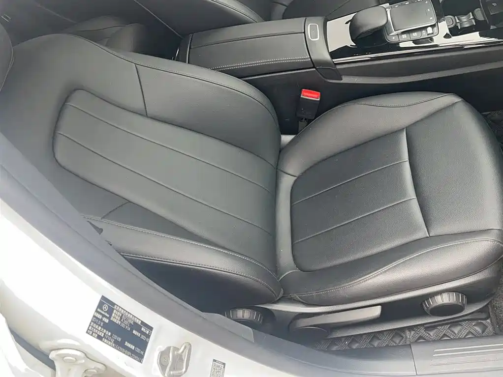 Mercedes-Benz A-Class 2023 — фото 3