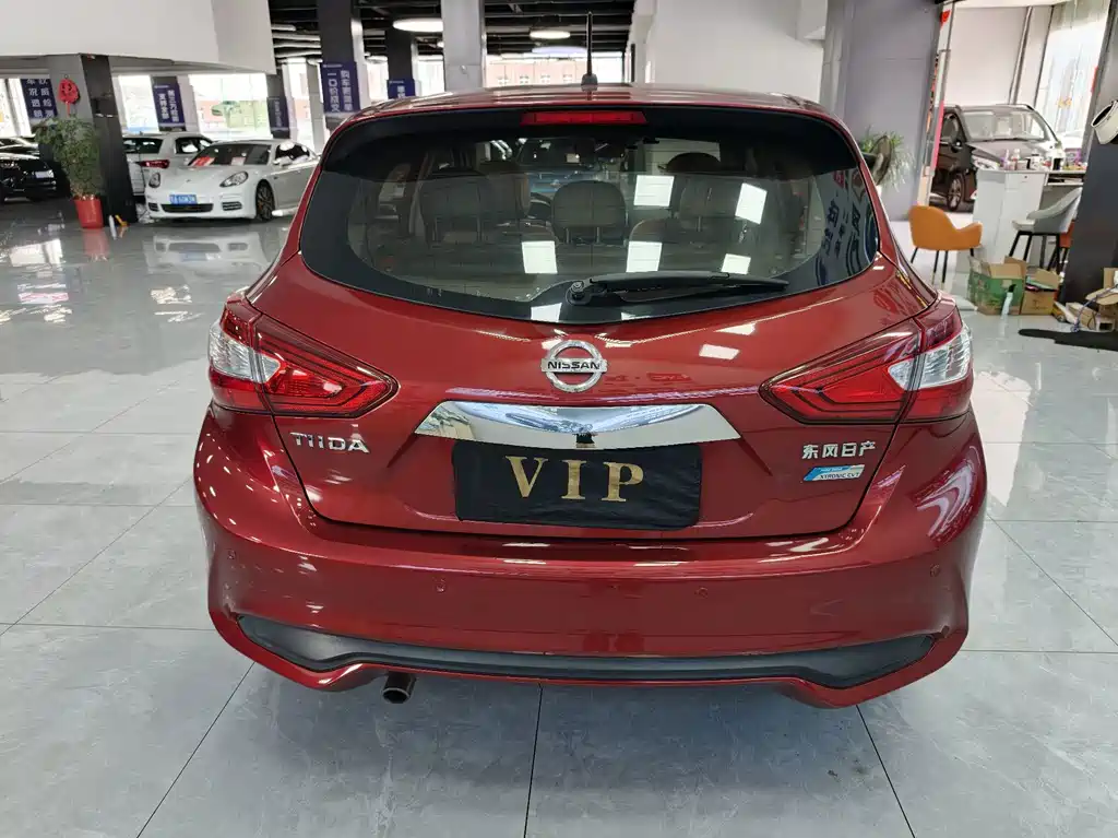 Nissan Tiida 2016