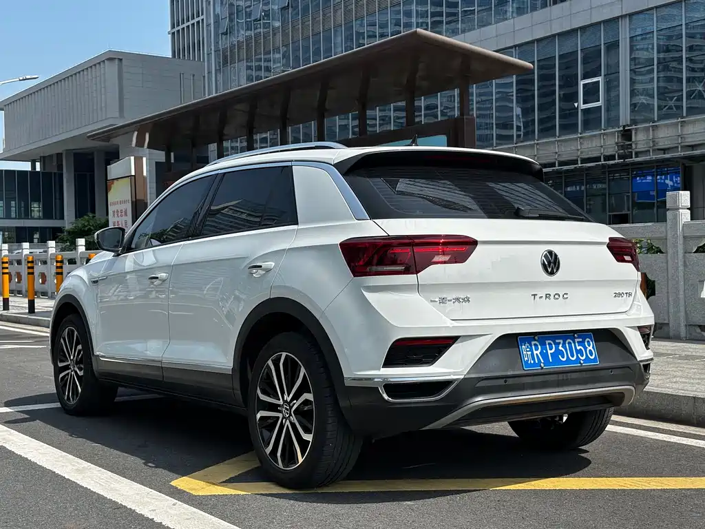 Volkswagen T-Roc 2022 — фото 5