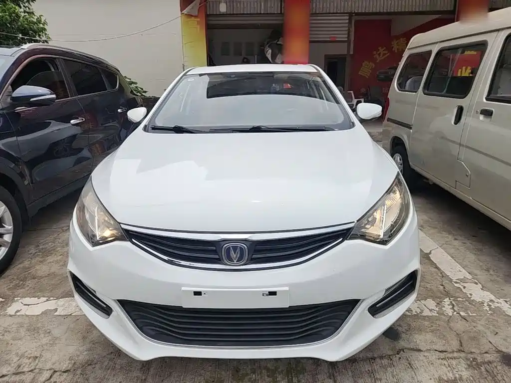 Changan Eado XT 2015 — фото 3