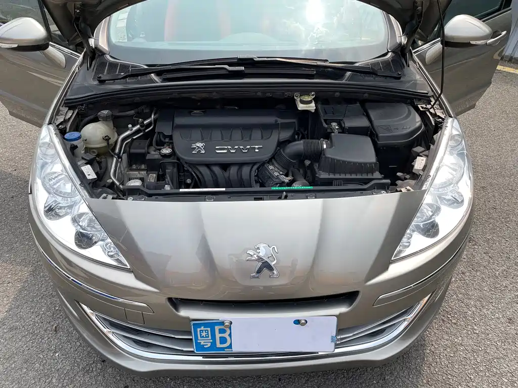 Peugeot 408 2014 — фото 13
