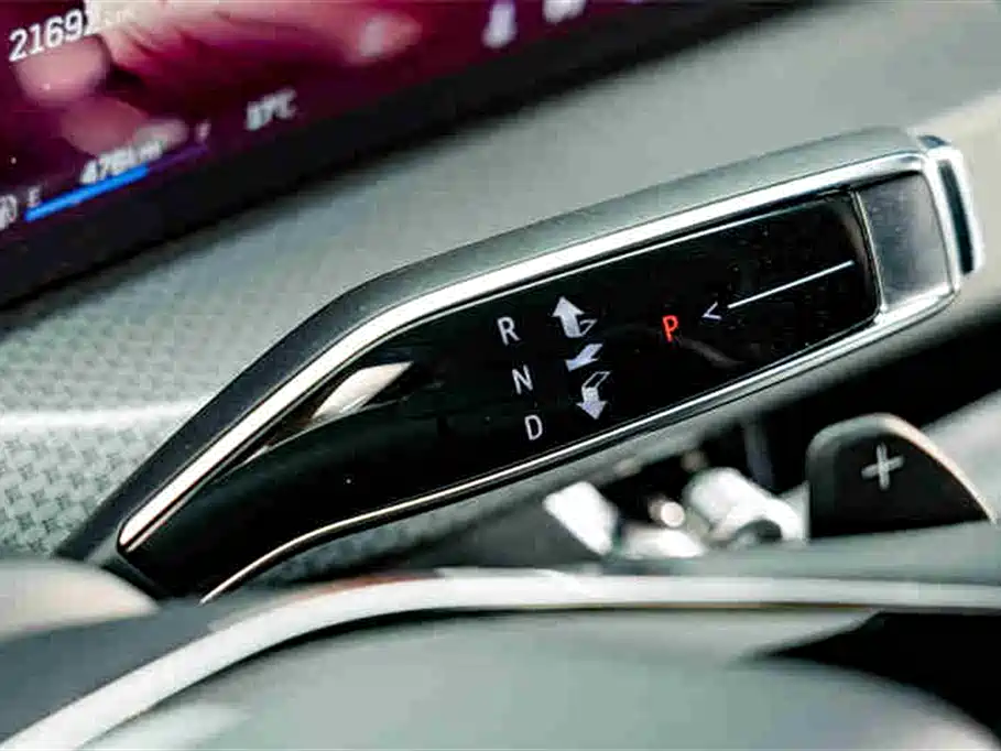 Cadillac XT5 2024 — фото 17