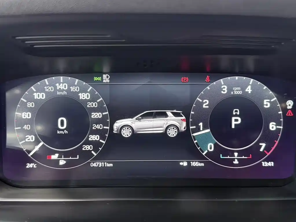 Land Rover Discovery Sport 2023 — фото 16