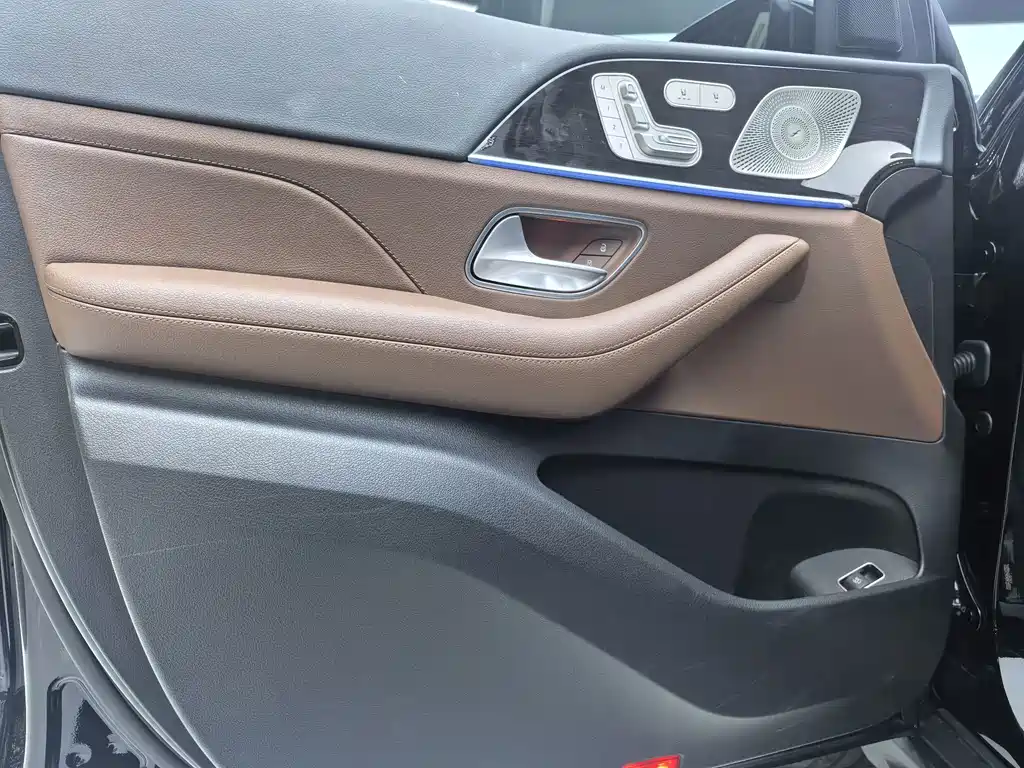 Mercedes-Benz GLE 2026 — фото 11