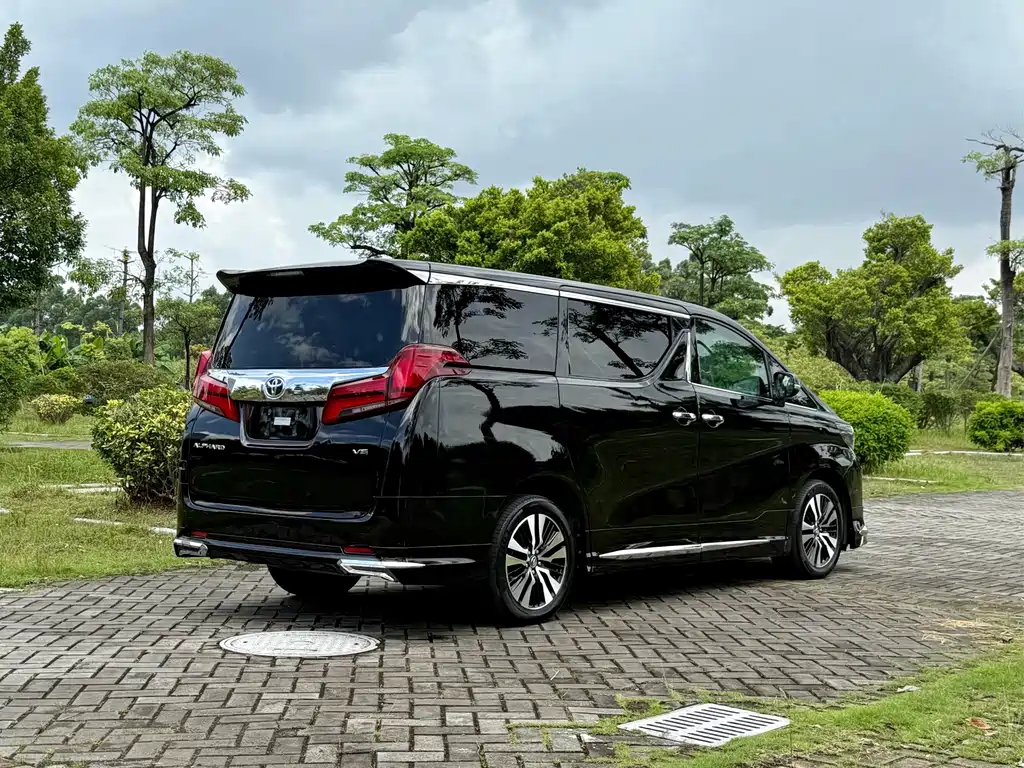 Toyota Alphard 2019 — фото 15