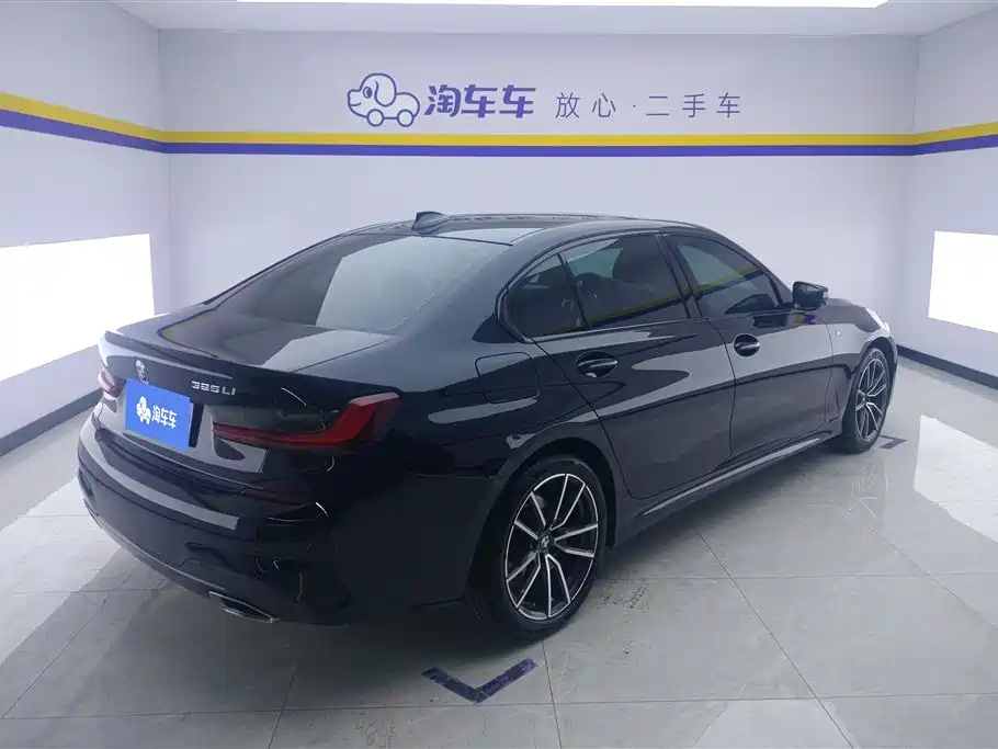 BMW 3 Series 2022