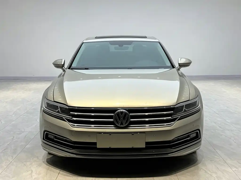 Volkswagen Phideon 2018 — фото 1