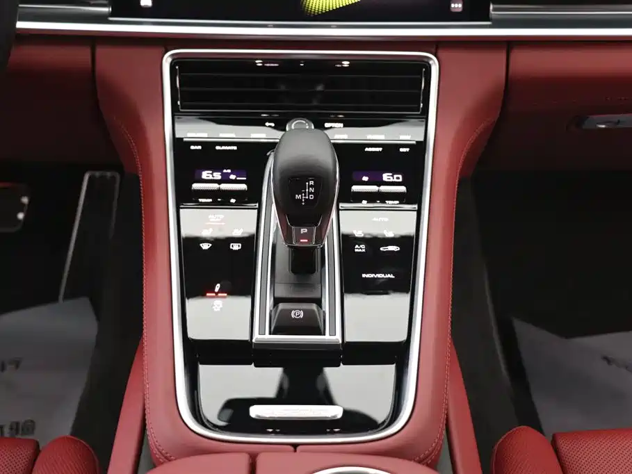 Porsche Panamera Hybrid 2023 — фото 22