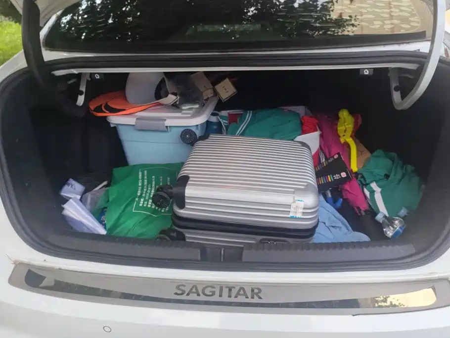 Volkswagen Sagitar 2018